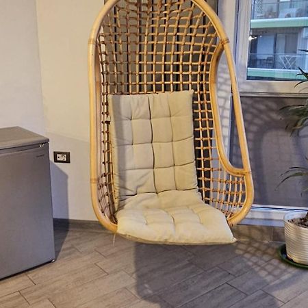 Luxury Suite Alezzi Beach Apartment Piscina Incalzita Sauna Jacuzzi Parking Năvodari Esterno foto