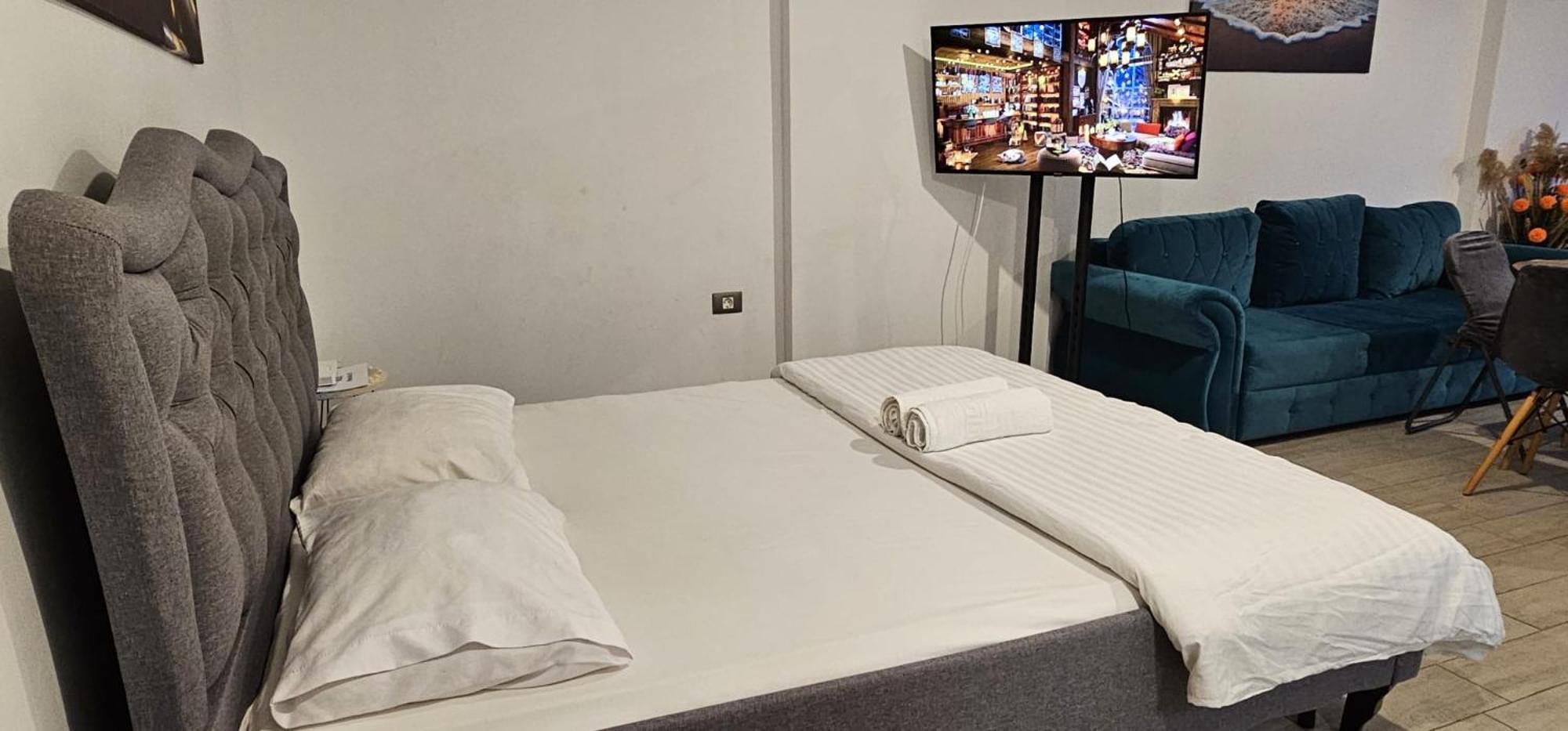 Luxury Suite Alezzi Beach Apartment Piscina Incalzita Sauna Jacuzzi Parking Năvodari Esterno foto