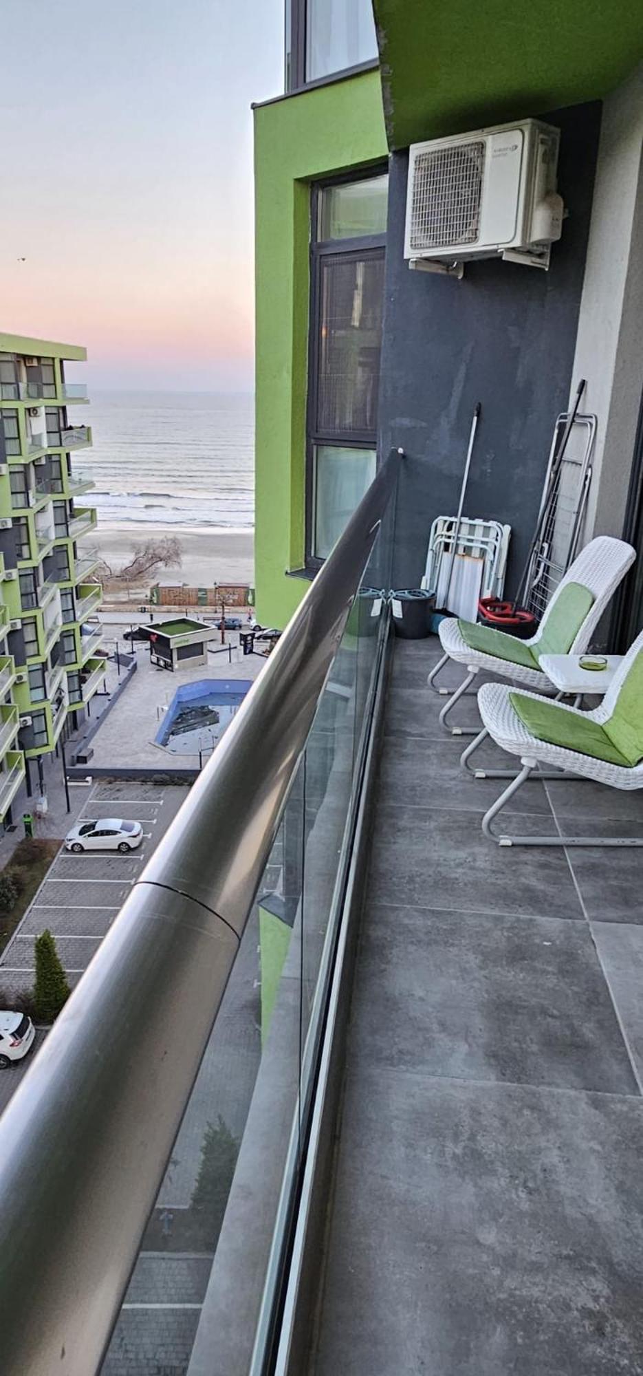 Luxury Suite Alezzi Beach Apartment Piscina Incalzita Sauna Jacuzzi Parking Năvodari Esterno foto