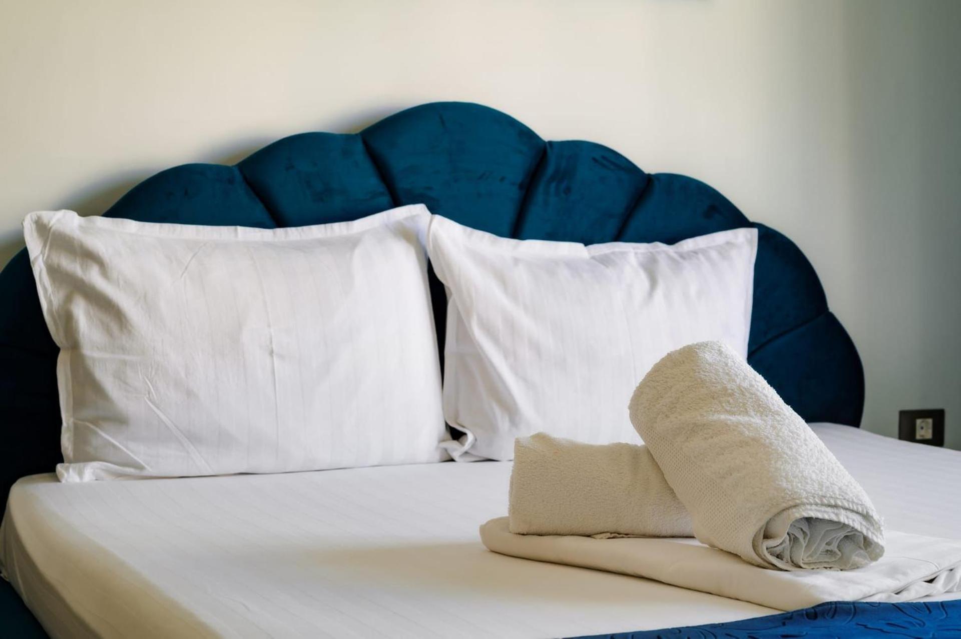 Luxury Suite Alezzi Beach Apartment Piscina Incalzita Sauna Jacuzzi Parking Năvodari Esterno foto
