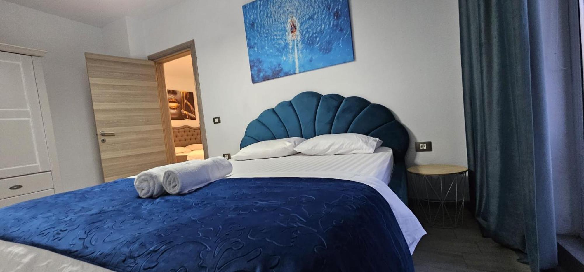 Luxury Suite Alezzi Beach Apartment Piscina Incalzita Sauna Jacuzzi Parking Năvodari Esterno foto