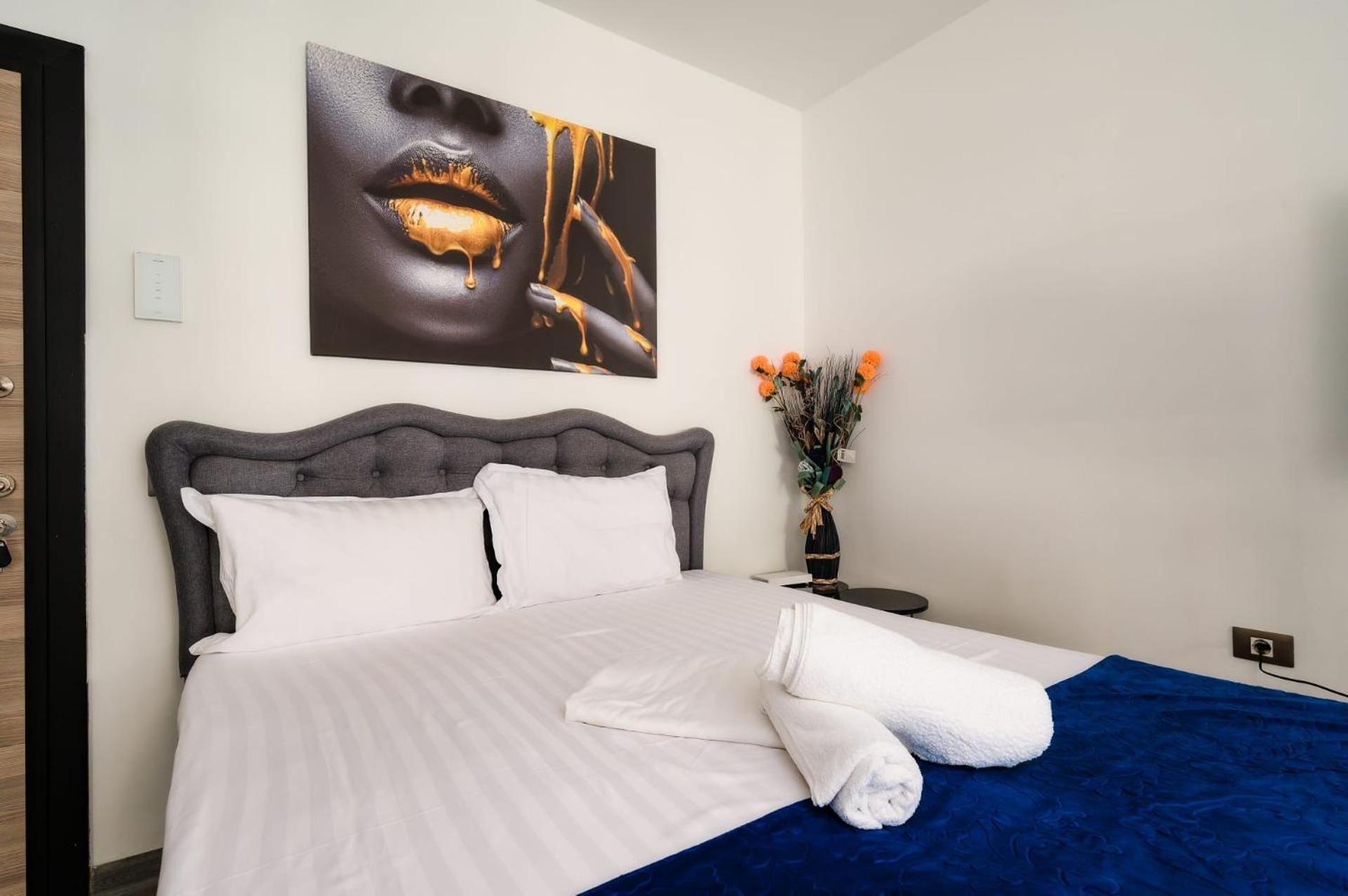 Luxury Suite Alezzi Beach Apartment Piscina Incalzita Sauna Jacuzzi Parking Năvodari Esterno foto